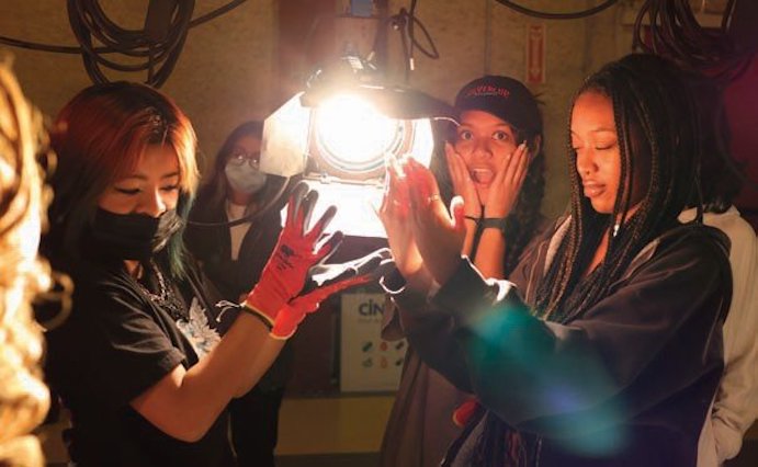 Silvercup Studios Hosts MBS Illumination Training Program